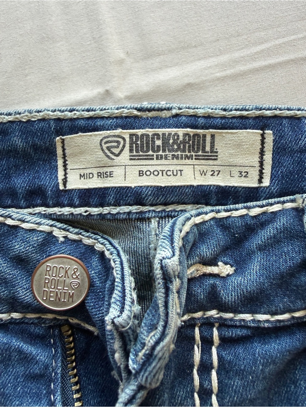 Mid-Rise Women's Bootcut Jeans in Classic Blue Denim - Picture 3 of 4